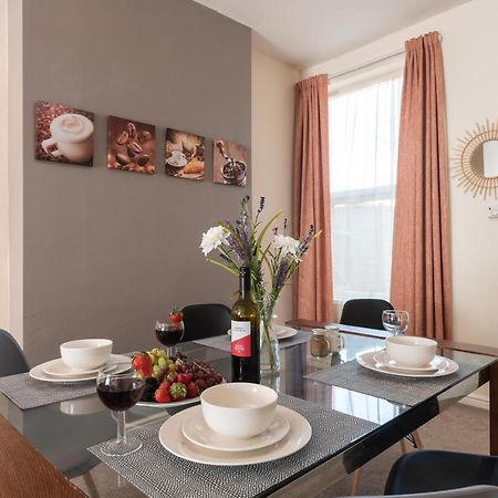 3 Bedroom-5 Beds Newland Ave King'S Palace Leisure-Contractor-Heart Of Hull Amenities Kingston upon Hull Luaran gambar